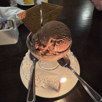 Trattoria Lisina - Birthday gelato - Italian Near Me - Driftwood, Texas