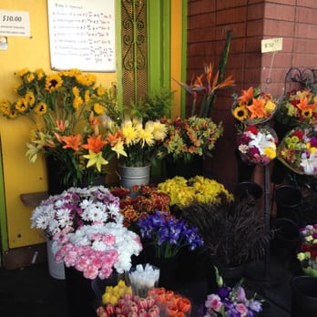 Campus Flowers - Florists Near Me - Berkeley, California