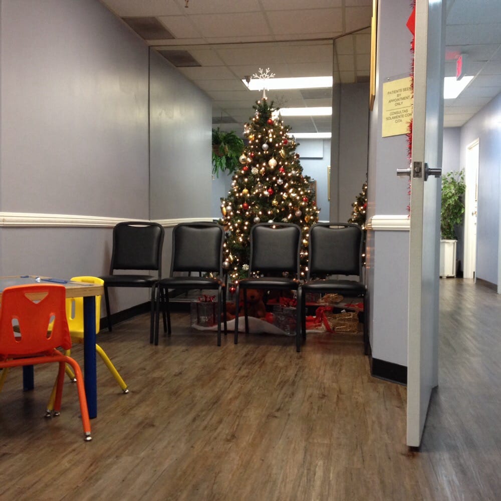 David G. Aguilar, MD - child therapist in Downey, CA