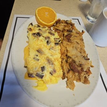 Central Diner & Grille - Diners Near Me - Pittsburgh, Pennsylvania Central Diner & Grille - Diners Near Me - Pittsburgh, Pennsylvania
