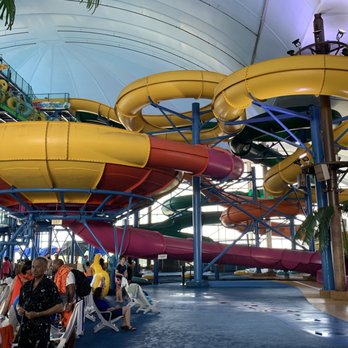 Fallsview Indoor Waterpark - Amusement Parks Near Me - Niagara Falls, Ontario