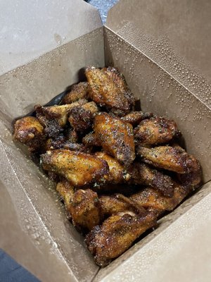 B & L Wings (Pick Up and Go Only) by null