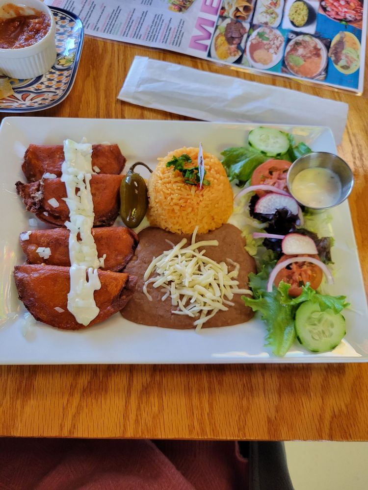 El Potosino Taqueria & Grill