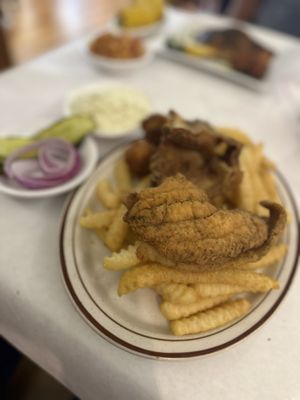 LOVE'S SEAFOOD & STEAKS by null