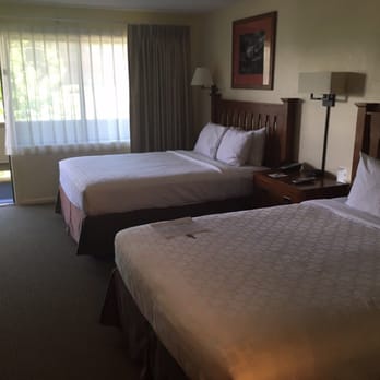 Pokolodi Lodge - Double queen - Hotels Near Me - Snowmass Village, Colorado Pokolodi Lodge - Double queen - Hotels Near Me - Snowmass Village, Colorado