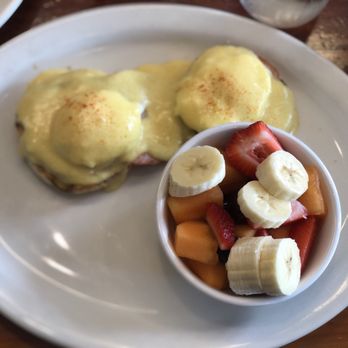 North Bay Cafe - Classic Eggs Benedict with side of fruit - American Near Me - Petaluma, California