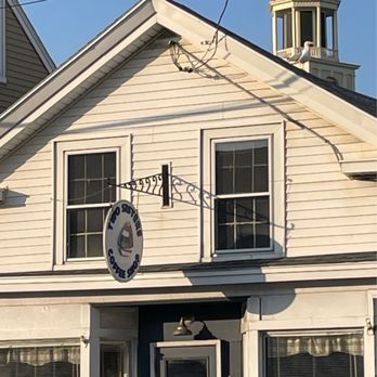 Two Sisters Coffee Shop - Restaurant restaurant in Gloucester, MA