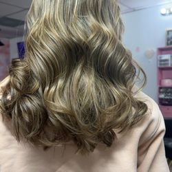 Royalty Studio - My daughter's highlights.