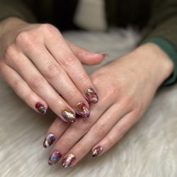 Hoover Nail & Spa - fresh new set on a upstanding lady