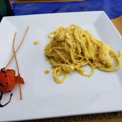 La Conca - Best pasta dish I've had in my life.  Spaghetti with orange and lemon zest pesto and shrimp. A Sorrento specialty.