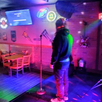 North End on Pearl - Karaoke - Pool Halls Near Me - Ruston, Washington