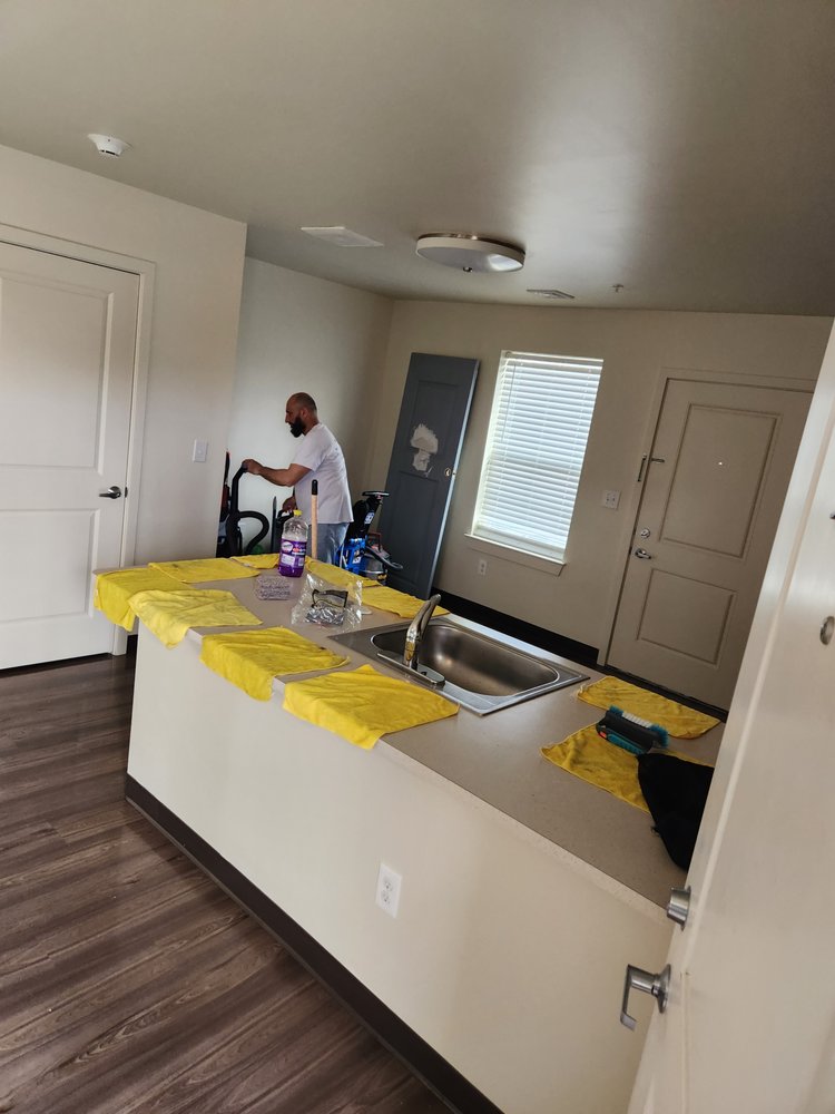 ER’ES CLEANING SERVICE 10 Photos Camden, New Jersey Home Cleaning