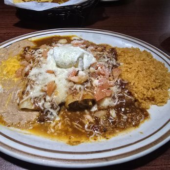 Three Amigos Family Restaurant - Mexican Near Me - Waterloo, Iowa