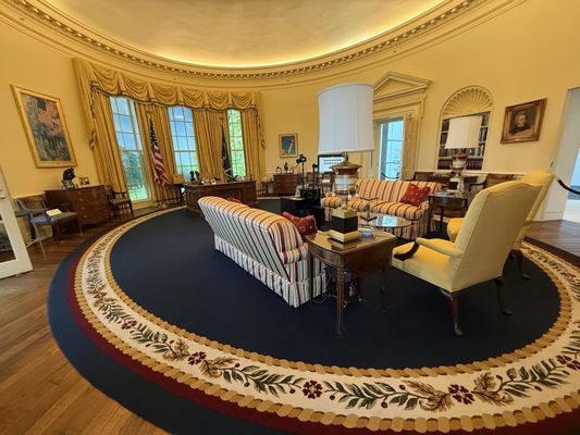 William J. Clinton Library and Museum by null