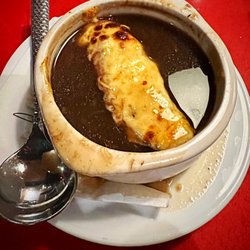 Lisse - Dutch onion soup: Great depth of flavor.