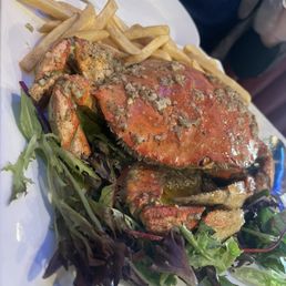 BUTTER GARLIC CARB French fries not very good. Crab 100%