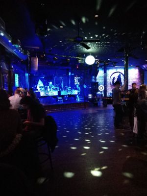 Howl At The Moon Boston 184 High St Boston Ma Restaurants Mapquest