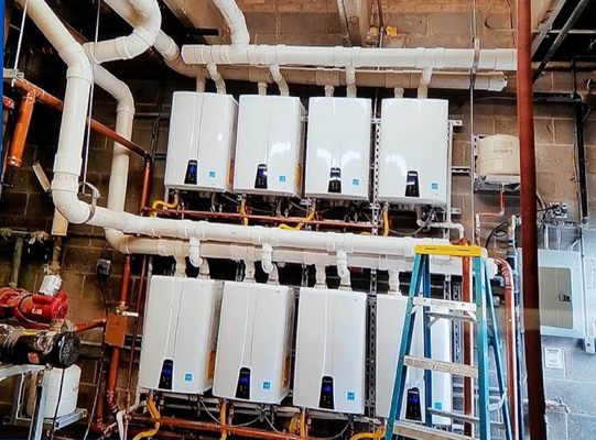 ER Tankless Water Heaters and Plumbing Logo