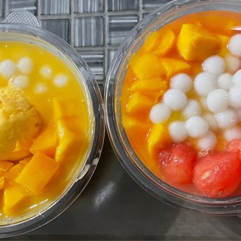 Mango Mango Dessert - Mango juice with rice balls & ice cream (L), Mango juice with watermelon & rice balls - Desserts Near Me - Aiea, Hawaii