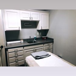 Legacy Acupuncture - Treatment room