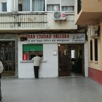 Tirili de la Fallera - Tapas Bars Near Me - Valencia, V Tirili de la Fallera - Tapas Bars Near Me - Valencia, V