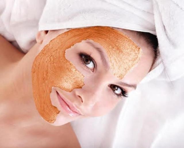STARLET Beautuque Logo