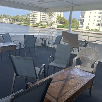 Delray Yacht Cruises - Covered outdoor main deck - Tours Near Me - Delray Beach, Florida Delray Yacht Cruises - Covered outdoor main deck - Tours Near Me - Delray Beach, Florida