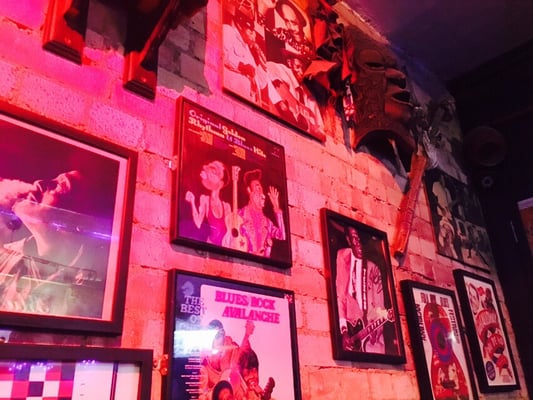 Ain't Nothin But The Blues Bar by null