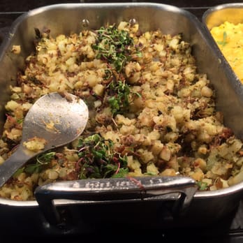 The Centurion Lounge - Short rib hash - Airport Lounges Near Me - Dallas, Texas