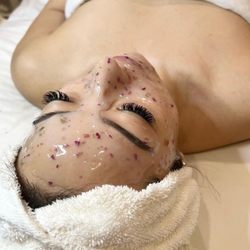 Euphoria Beaute - Luxury Egyptian Rose Mask