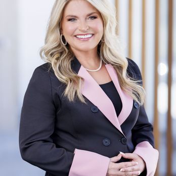 Kinser Studios - Headshot for Colliers international VP, Salt Lake City Utah photographer - Event Photography Near Me - Murray, Utah Kinser Studios - Headshot for Colliers international VP, Salt Lake City Utah photographer - Event Photography Near Me - Murray, Utah