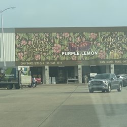 Purple Lemon - The outside mural