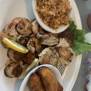 Half Shell Dockside - Seafood - Bars Near Me - Apalachicola, Florida