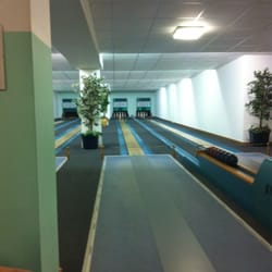 Lokalität an der Glienicker Brücke - Kegelbahn