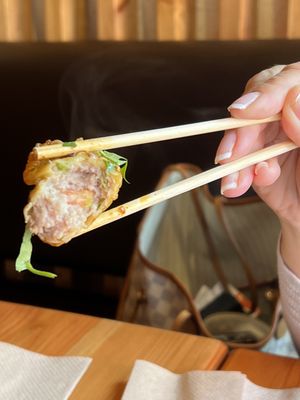 Mẹcha Noodle Bar by null