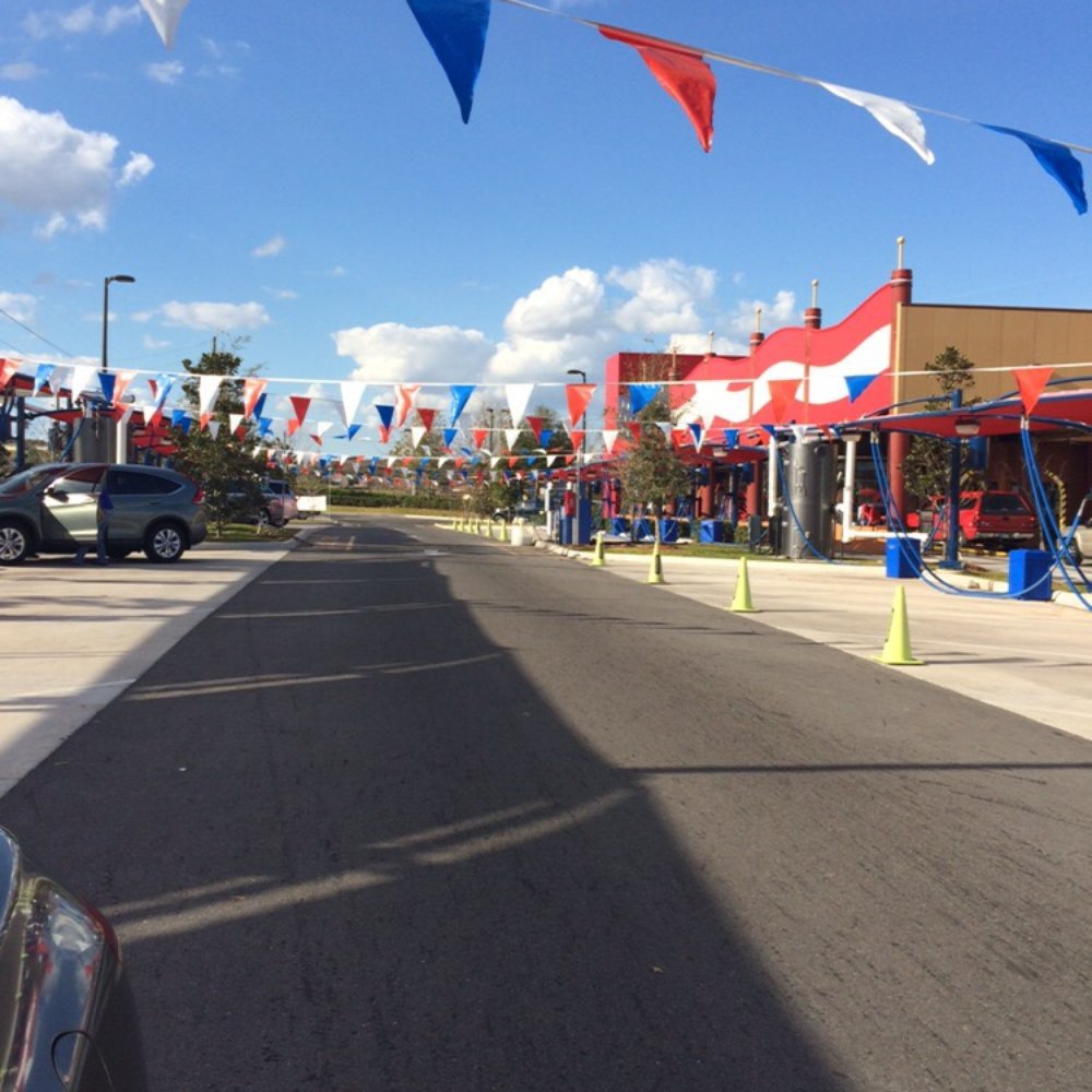 Mister Car Wash - They have so many parking spaces with free vacuuming - Car Wash Near Me - Clermont, Florida Mister Car Wash - They have so many parking spaces with free vacuuming - Car Wash Near Me - Clermont, Florida