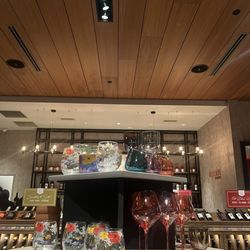 Cooper’s Hawk Winery & Restaurant