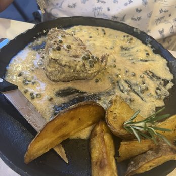 La Scala In Trastevere - Steak and green pepper sauce - Seafood Near Me - Rome, RM La Scala In Trastevere - Steak and green pepper sauce - Seafood Near Me - Rome, RM