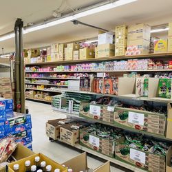 Hong Phat Market