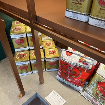 Paragon Tea Room - Cha Tra Mue Thai Tea - Tea Rooms Near Me - Richmond, British Columbia