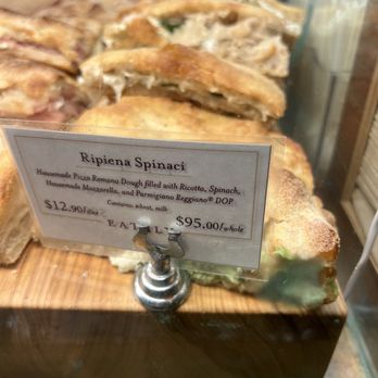 Eataly Boston - Ripiena Spinaci - Pizza Near Me - Boston, Massachusetts