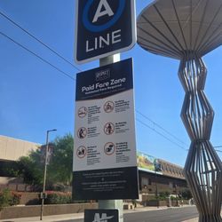 METRO light rail - 3rd and Jefferson stop