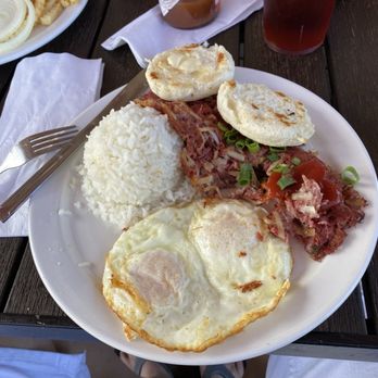 Kihei Caffe Lahaina - corned beef hash - Breakfast & Brunch Near Me - Lahaina, Hawaii Kihei Caffe Lahaina - corned beef hash - Breakfast & Brunch Near Me - Lahaina, Hawaii