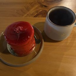 Raspberry cake & lime tea Raspberry cake & lime tea