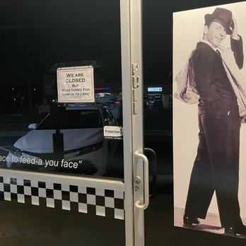 Casa De Pizza - Sign on door says closed, but "stay tuned". - Pizza Near Me - Granada Hills, California Casa De Pizza - Sign on door says closed, but "stay tuned". - Pizza Near Me - Granada Hills, California