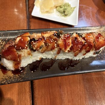 Ginza Sushi - Amazing roll but can't remember what it was called! - Sushi Bars Near Me - Tucson, Arizona