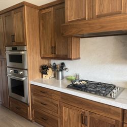 Sub-Zero Freezer Co - Wolf 30" Gas Cooktop, Wolf 30" M Series Professional Convection Steam Oven, 30" M Series Professional Built-In Single Oven