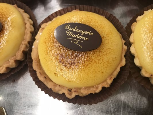 BOULANGERIE MODERNE by null
