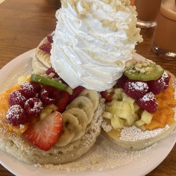 Eggs 'n Things Ko Olina - Fresh Fruit Rainbow Pancakes - American Near Me - Kapolei, Hawaii Eggs 'n Things Ko Olina - Fresh Fruit Rainbow Pancakes - American Near Me - Kapolei, Hawaii