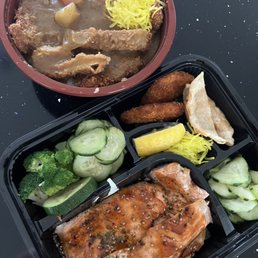 B3 Salmon Teriyaki Bento